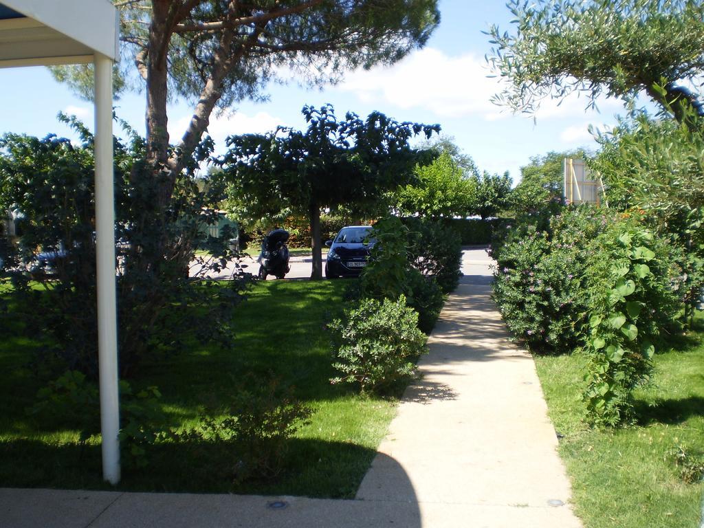 מוגויו Kyriad Montpellier Aeroport - Parc Expo מראה חיצוני תמונה